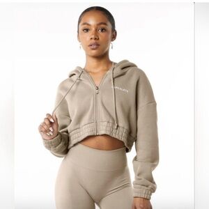 Alphalete Capital Cropped Hoodie Full Zip